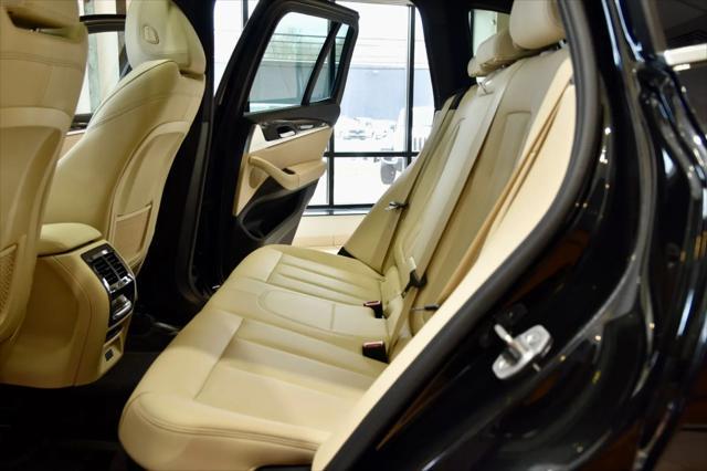 Photo of 2022 Black Sapphire Metallic BMW X3