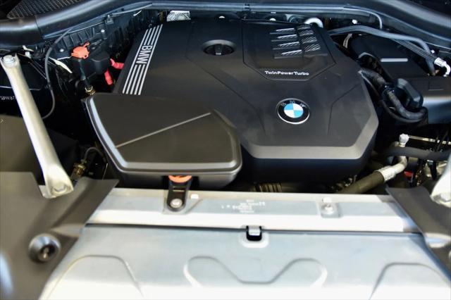 Photo of 2022 Black Sapphire Metallic BMW X3