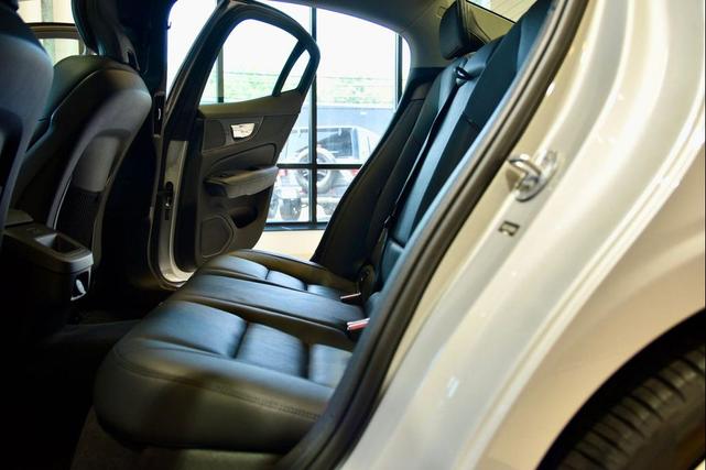 Photo of 2024 Silver Dawn Metallic Volvo S60