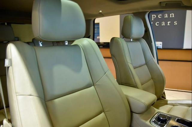 Photo of 2021 Sangria Metallic Clearcoat Jeep Grand Cherokee
