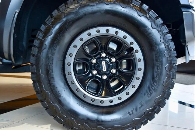 Photo of 2023 Avalanche Gray Ford F-150