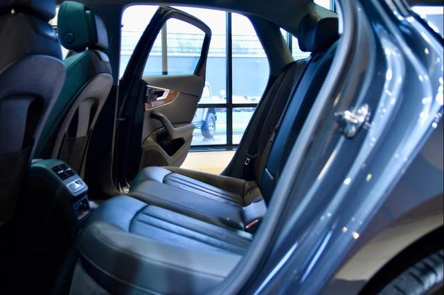 Photo of 2022 Manhattan Gray Metallic Audi A4