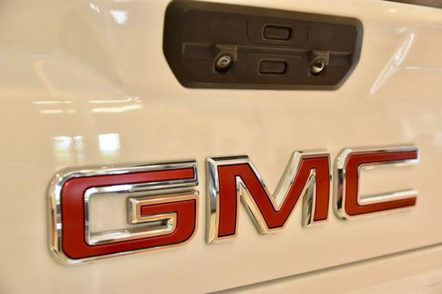 Photo of 2021 Summit White GMC Sierra 1500