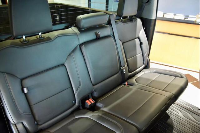 Photo of 2021 Summit White GMC Sierra 1500