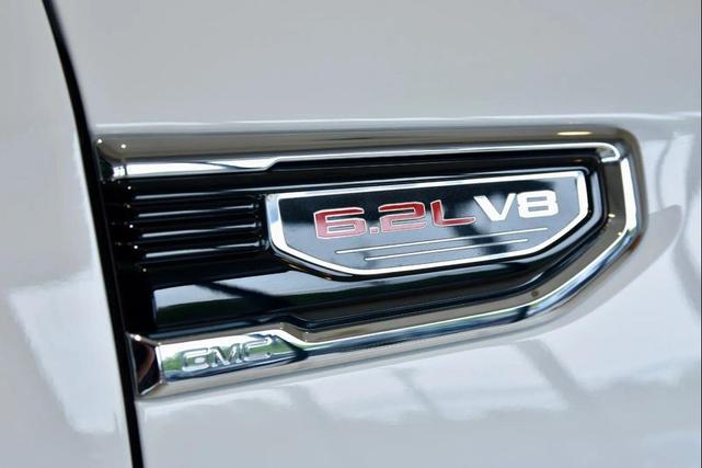 Photo of 2021 Summit White GMC Sierra 1500