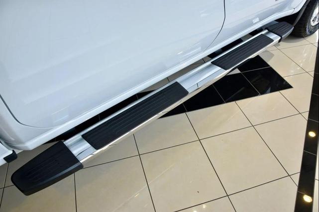 Photo of 2021 Summit White GMC Sierra 1500