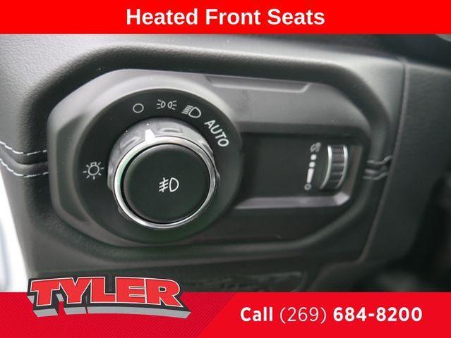 Photo of 2025 Bright White Jeep Wrangler