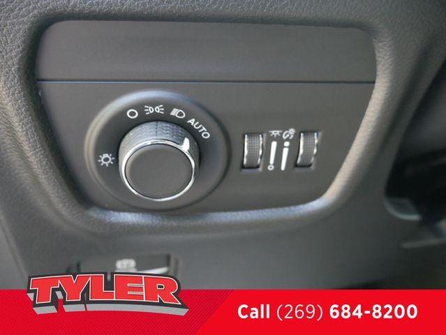 Photo of 2025 Velvet Red Pearlcoat Jeep Grand Cherokee L