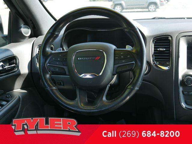 Photo of 2020 DB Black Crystal Clearcoat Dodge Durango