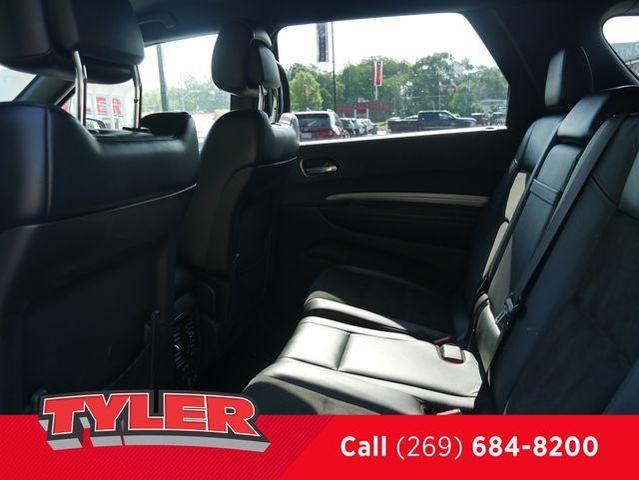 Photo of 2020 DB Black Crystal Clearcoat Dodge Durango