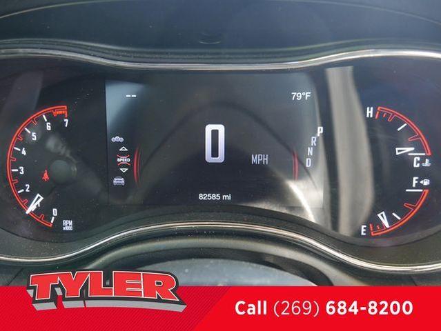 Photo of 2020 DB Black Crystal Clearcoat Dodge Durango