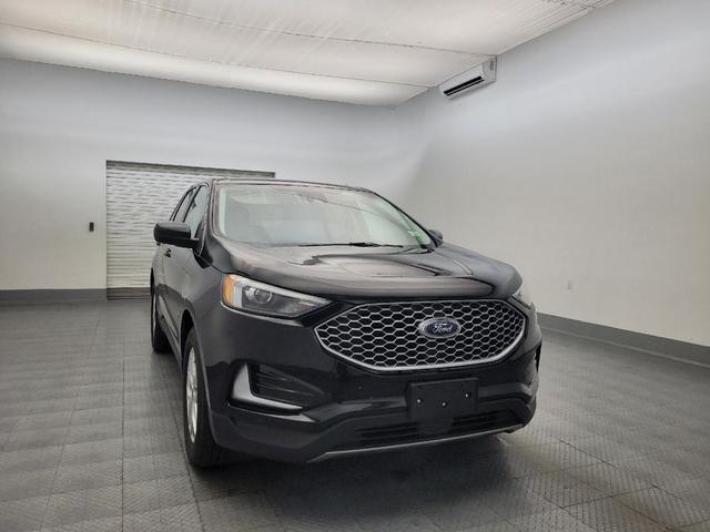 Photo of 2024 Agate Black Metallic Ford Edge