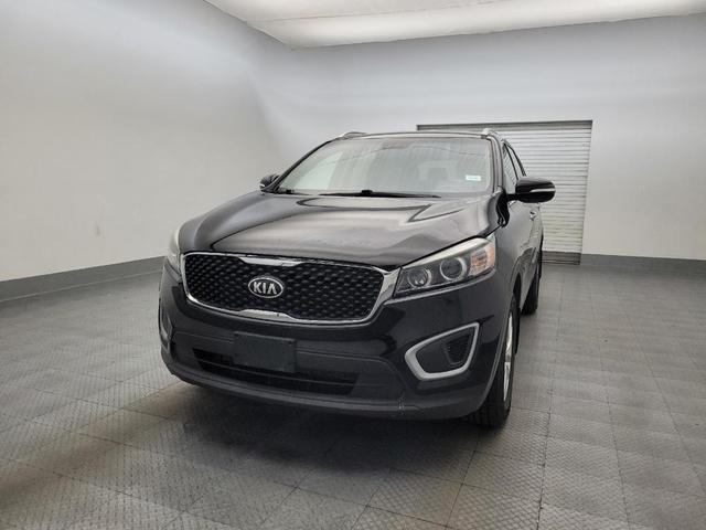 Photo of 2016 Ebony Black Kia Sorento
