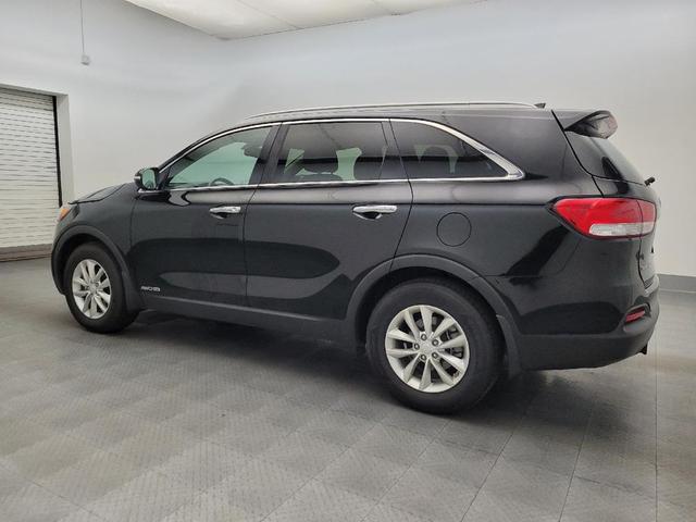 Photo of 2016 Ebony Black Kia Sorento