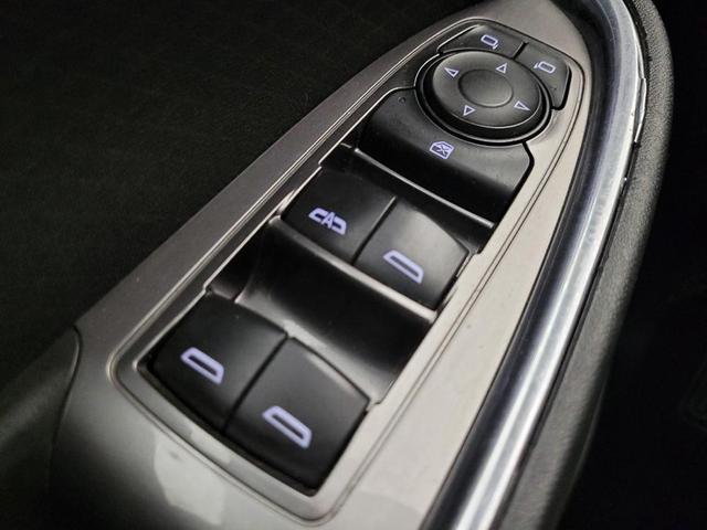 Photo of 2017 Silver Ice Metallic Chevrolet Malibu