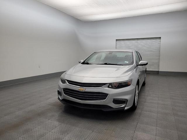 Photo of 2017 Silver Ice Metallic Chevrolet Malibu
