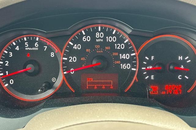 Photo of 2009 Winter Frost Pearl Nissan Altima