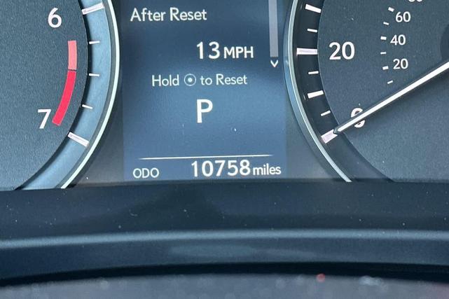 Photo of 2022 Nebula Gray Pearl Lexus RX 350