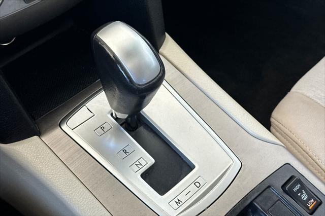 Photo of 2014 Deep Indigo Pearl Subaru Outback