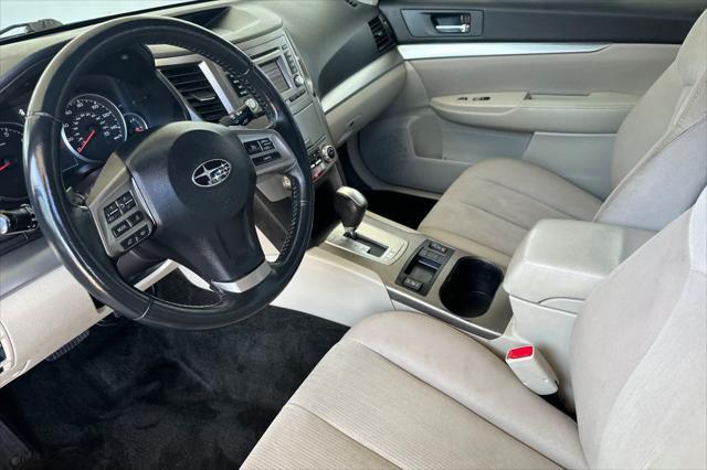 Photo of 2014 Deep Indigo Pearl Subaru Outback