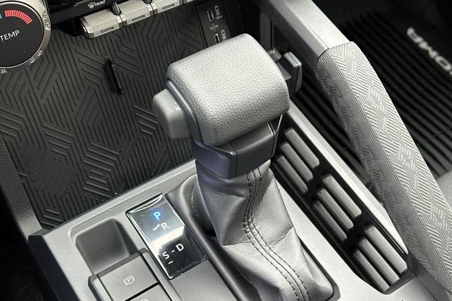 Photo of 2025 Ice Cap Toyota Tacoma