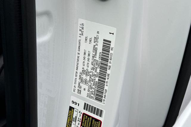 Photo of 2025 Ice Cap Toyota Tacoma