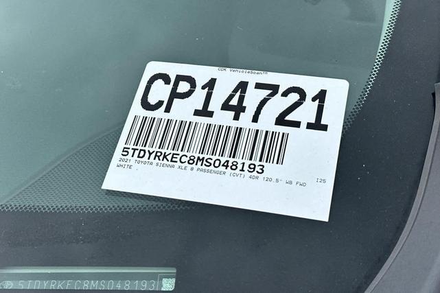 Photo of 2021 Blizzard Pearl Toyota Sienna