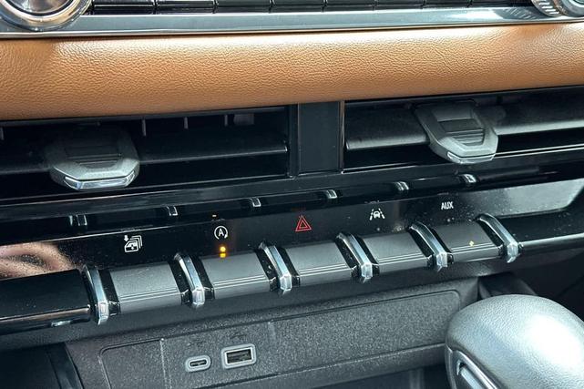 Photo of 2023 Onyx Black GMC Canyon