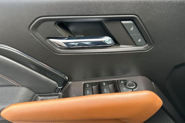 Photo of 2023 Onyx Black GMC Canyon