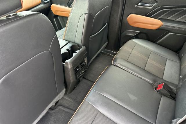 Photo of 2023 Onyx Black GMC Canyon