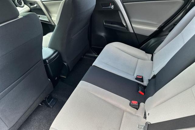 Photo of 2018 Electric Storm Blue Toyota RAV4