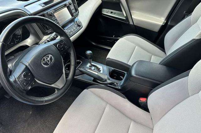 Photo of 2018 Electric Storm Blue Toyota RAV4