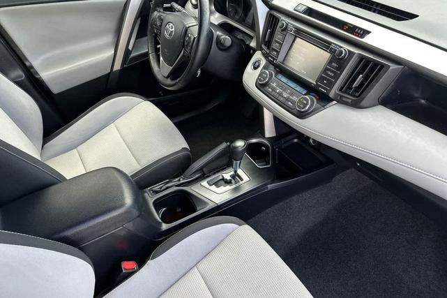 Photo of 2018 Electric Storm Blue Toyota RAV4