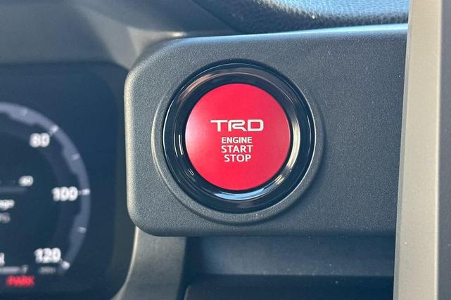 Photo of 2025 Ice Cap Toyota Tacoma