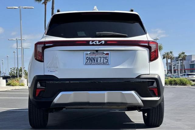 Photo of 2024 Snow White Pearl Kia Seltos