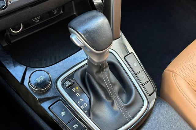 Photo of 2024 Snow White Pearl Kia Seltos