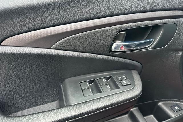 Photo of 2023 Radiant Red Metallic II Honda Ridgeline