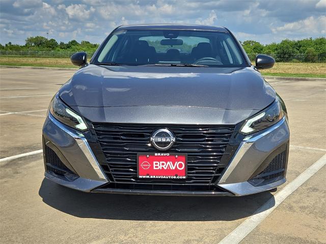 Photo of 2025 Gun Metallic Nissan Altima