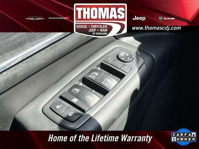 Photo of 2019 Bright White Clearcoat Jeep Grand Cherokee