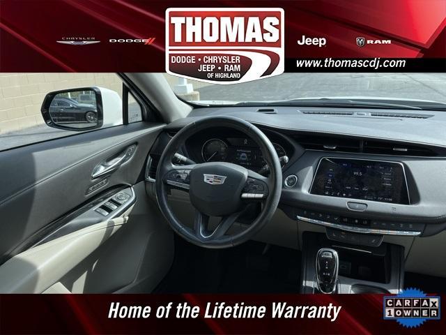 Photo of 2021 Crystal White Tri-Coat Cadillac XT4