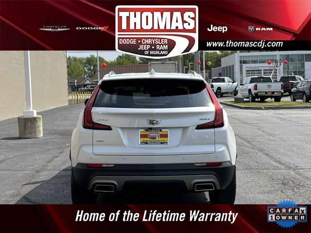 Photo of 2021 Crystal White Tri-Coat Cadillac XT4
