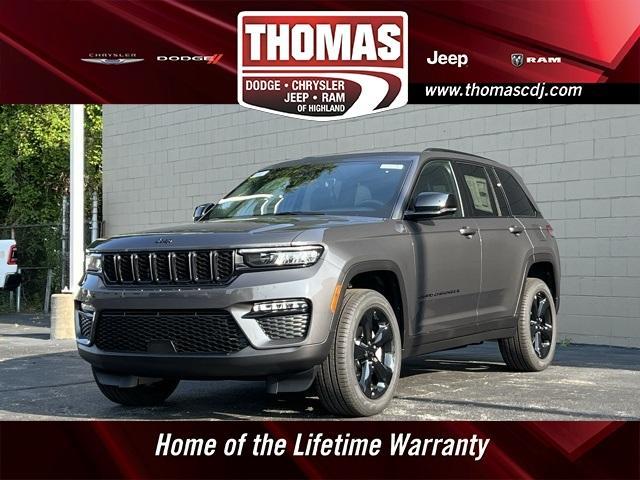Photo of 2025 Metallic Jeep Grand Cherokee