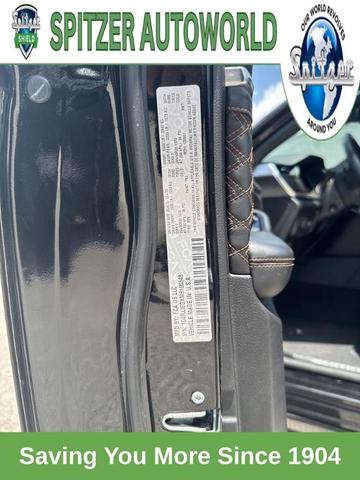 Photo of 2021 Diamond Black Jeep Grand Cherokee L