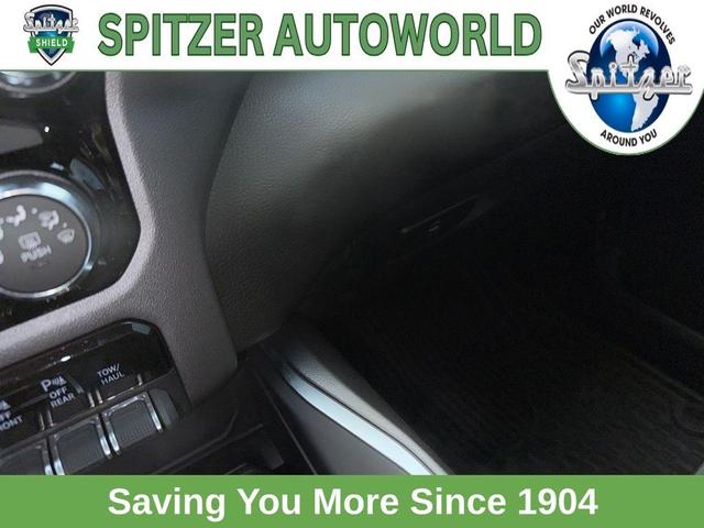 Photo of 2025 Bright White Clearcoat RAM 1500