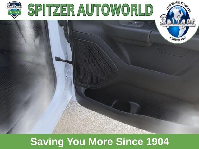 Photo of 2025 Bright White Clearcoat RAM 1500