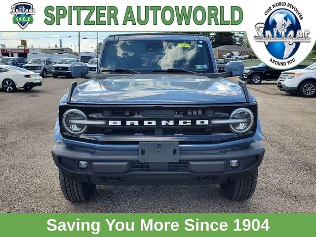Photo of 2023 Azure Gray Metallic Ford Bronco