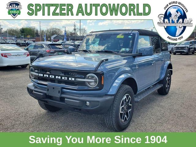 Photo of 2023 Azure Gray Metallic Ford Bronco