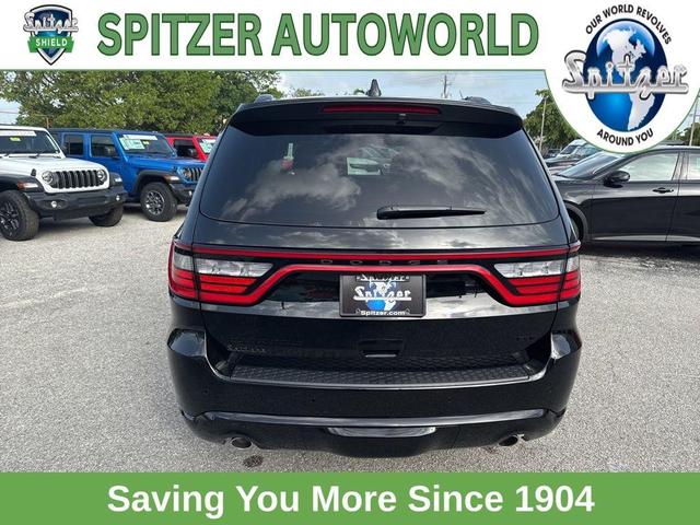 Photo of 2025 DB Black Crystal Clearcoat Dodge Durango