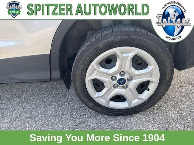 Photo of 2019 Ingot Silver Ford Escape