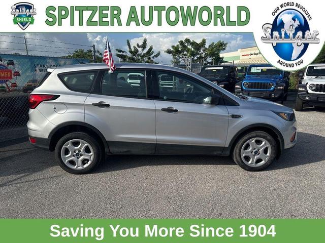 Photo of 2019 Ingot Silver Ford Escape